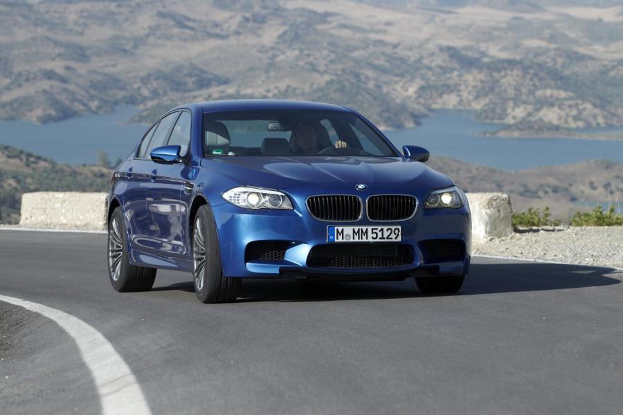  BMW M5 2011 года  (фото 122 из 344)